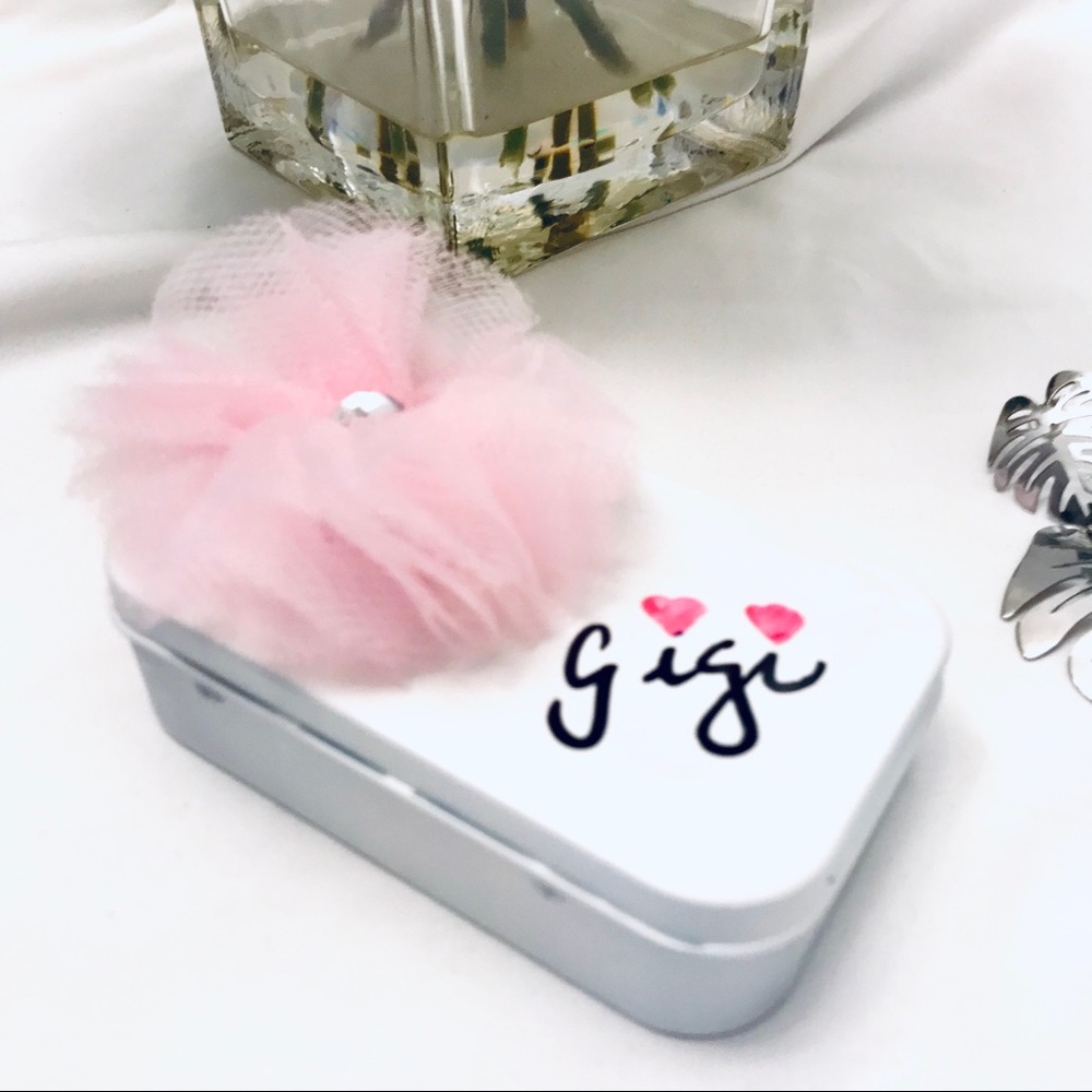 Customizable Bridesmaids' Gift or Jewelry Holder